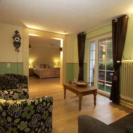 Haus Sonneck Отель Шлухзее